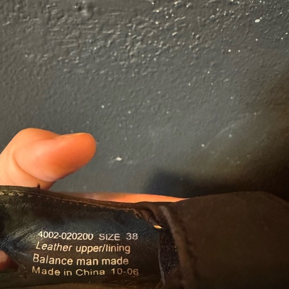 Dansko Black Green Leather Sandals with Adjustable Straps and Rugged Platform - Picture 5 of 8